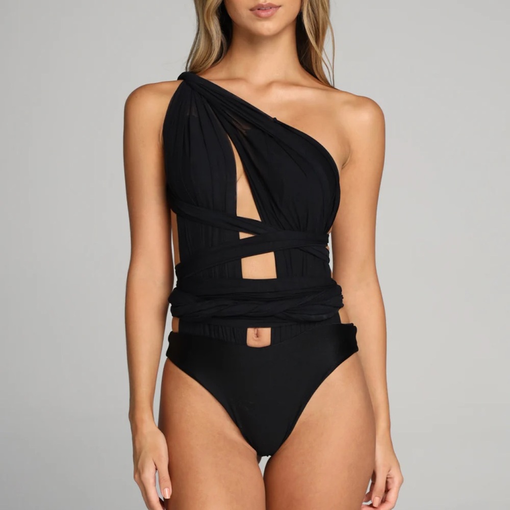 Entreaguas hydra one piece black swimsuit. Size M - Picture 3 of 7
